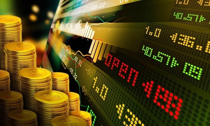 Có 500 triệu đồng lúc này, nên đầu tư vàng hay chứng khoán?