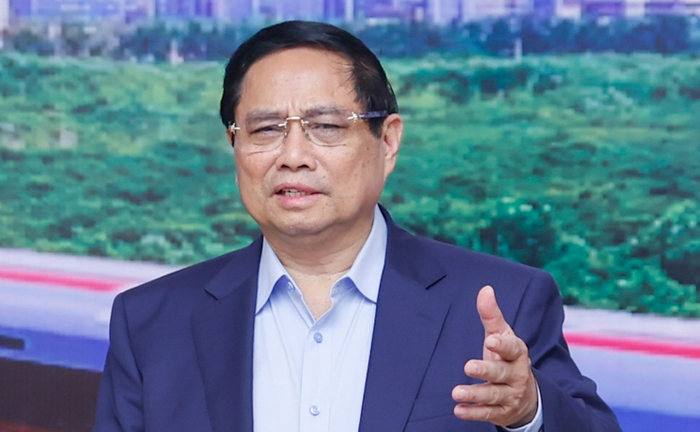 Thủ tướng: Giao VNPT, Viettel làm chủ công nghệ thông tin, tín hiệu đường sắt