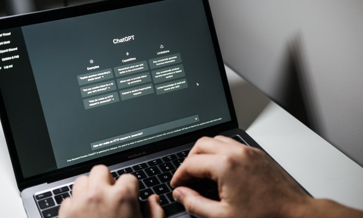 Chuyên gia lý giải vì sao người trẻ thích tâm sự chuyện thầm kín với ChatGPT