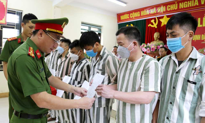 Chủ tịch nước đặc xá cho hơn 8.000 phạm nhân