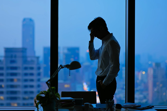 Tôi có 20 tỷ đồng nên muốn về hưu non, nhưng vợ bắt làm việc đến 60 tuổi