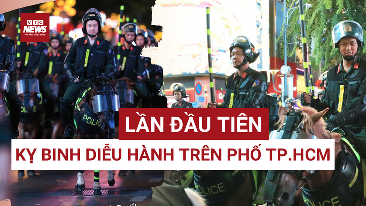 Lần đầu tiên kỵ binh Cảnh sát cơ động diễu hành trên phố TP.HCM