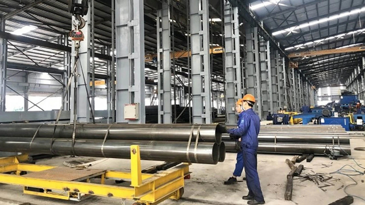 Thị trường nội địa là 'phao cứu sinh' cho ngành thép