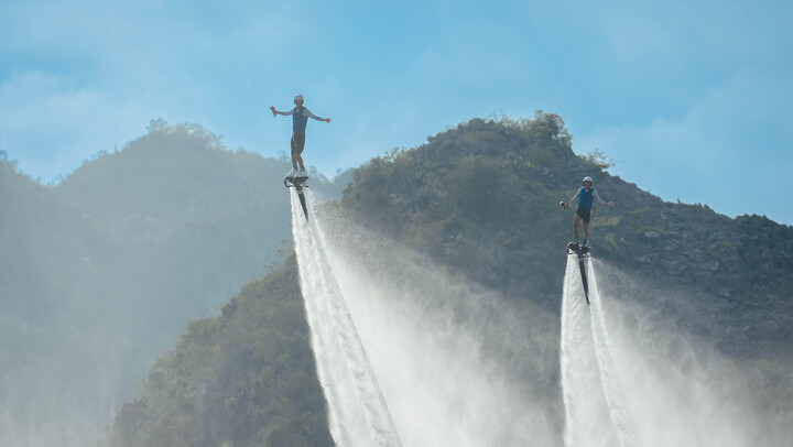 40 vận động viên quốc tế đổ bộ, tập luyện cho show Jetski kỷ lục tại Cát Bà