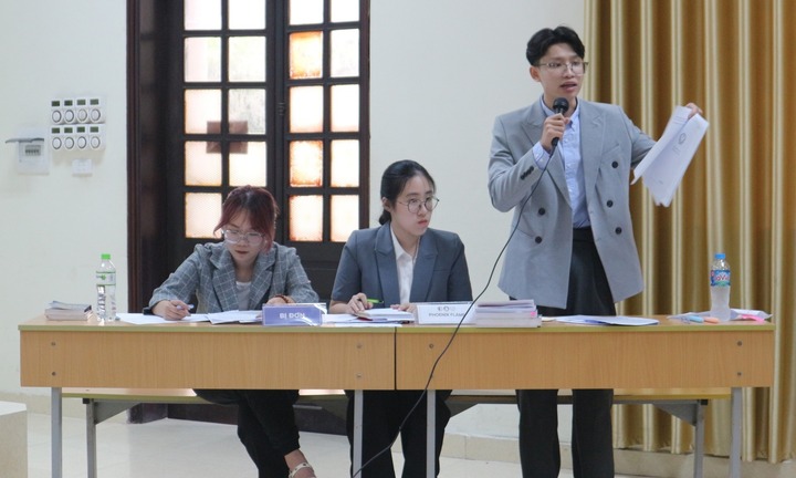 Sinh viên hóa thân luật sư giải quyết tranh chấp sau ly hôn