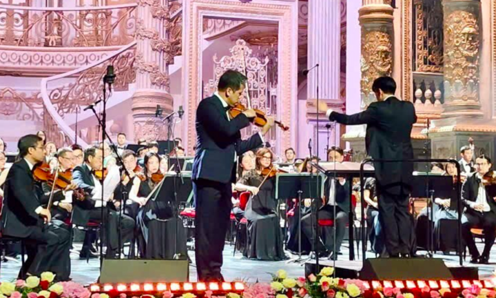 NSND Bùi Công Duy thăng hoa trong hòa nhạc hữu nghị Việt Nam - Kazakhstan