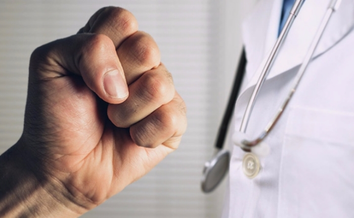 Bộ Y tế: 'Hành hung cán bộ y tế là không thể chấp nhận'