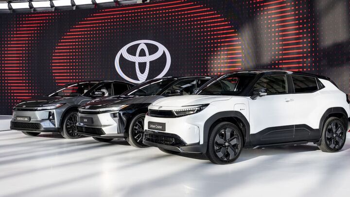 Toyota tái khẳng định tham vọng bán 1,5 triệu xe điện vào năm 2026