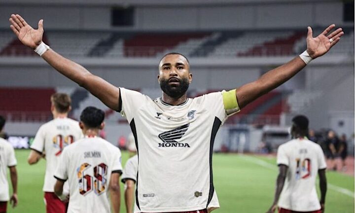 Phát ngôn tiêu cực về bóng đá Indonesia, ngoại binh bị treo giò 1 năm