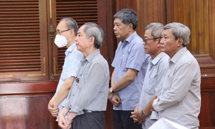 Cựu Tổng Giám đốc Vinafood 2 lãnh 4 năm 6 tháng tù