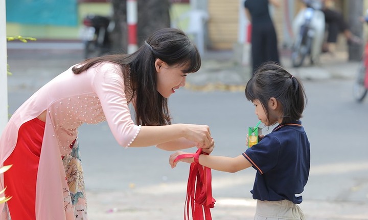 Đề xuất cách tính lương dạy thêm cho giáo viên