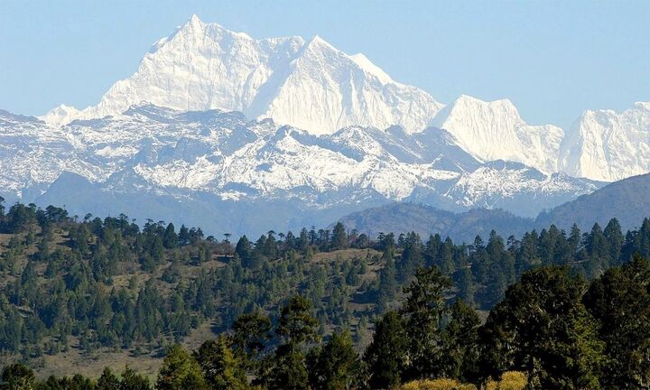 Đỉnh núi nào cao nhất thế giới chưa từng có người chinh phục?