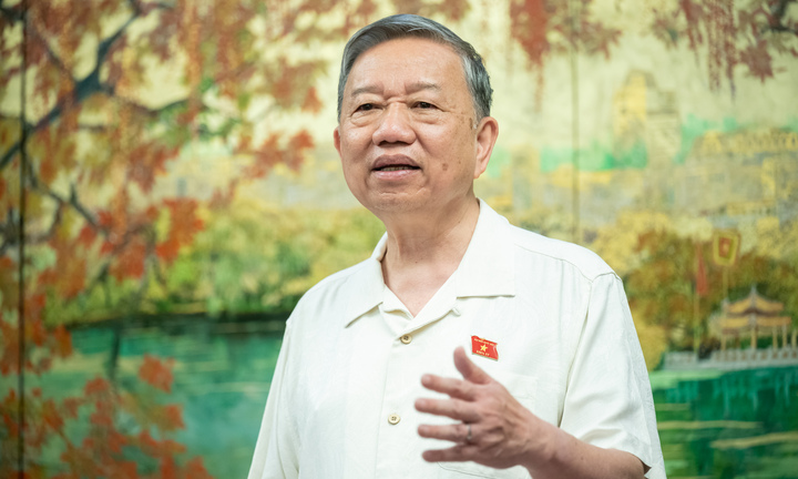 Tổng Bí thư: Đất nước có tiền nhưng không tiêu được, phải đi vay nước ngoài