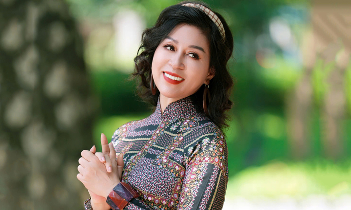 Ca sĩ Quỳnh Hoa 'làm mới' những ca khúc cũ bằng âm nhạc mộc mạc 