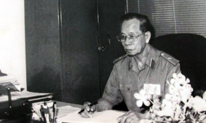 Vị tình báo huyền thoại của Việt Nam xoay tướng địch như chong chóng