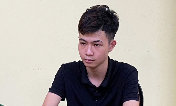 Bắt kẻ dùng vỏ chai bia đánh vào đầu khách nước ngoài trên phố Bùi Viện