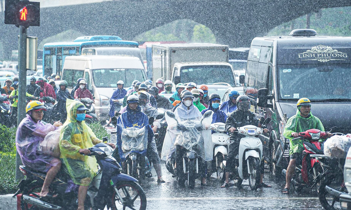 Miền Bắc bước vào đợt mưa rất lớn từ đêm nay