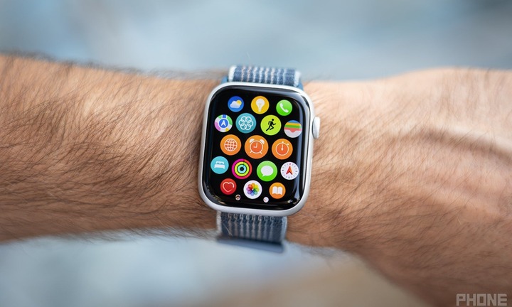 Apple watch mất 'ngôi vương' vào tay hãng công nghệ Trung Quốc