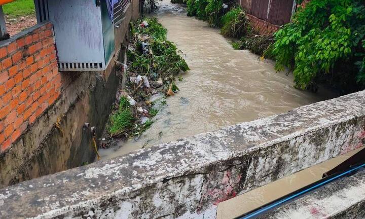 Tìm thấy thi thể bé gái bị nước cuốn trong mưa lớn ở Đồng Nai