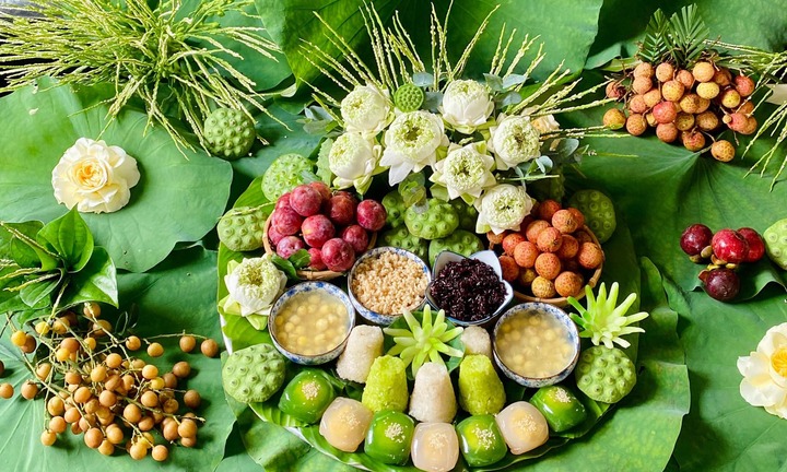 Chị em đua nhau khoe mâm cúng Tết Đoan ngọ đẹp và công phu