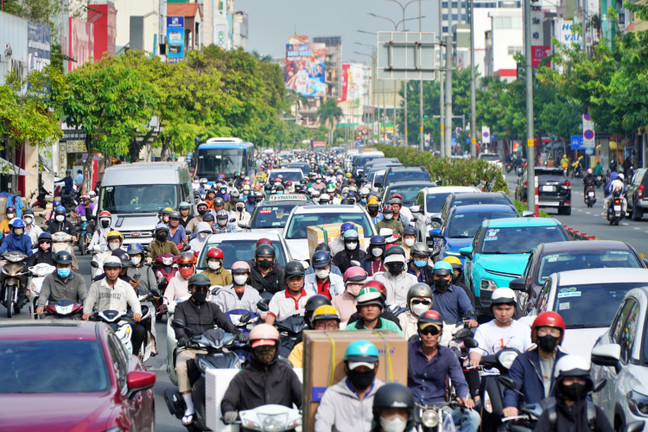 Đường nối 4.800 tỷ đồng đã thông xe, cửa ngõ Tây Bắc TP.HCM vẫn ùn ứ kéo dài