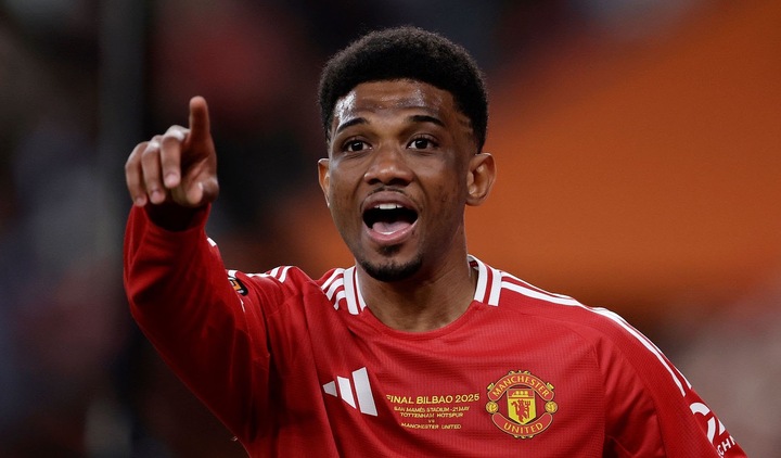 Giơ 'ngón tay thối' vào CĐV Malaysia, ngôi sao Man Utd nói không hối hận