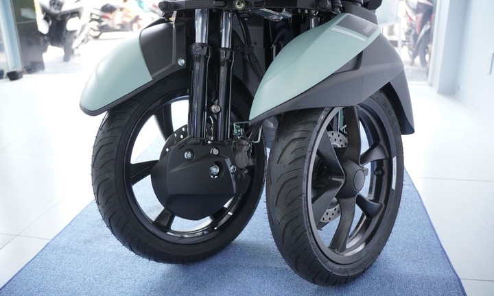 Cận cảnh mẫu xe tay ga Yamaha có bánh kép độc lạ