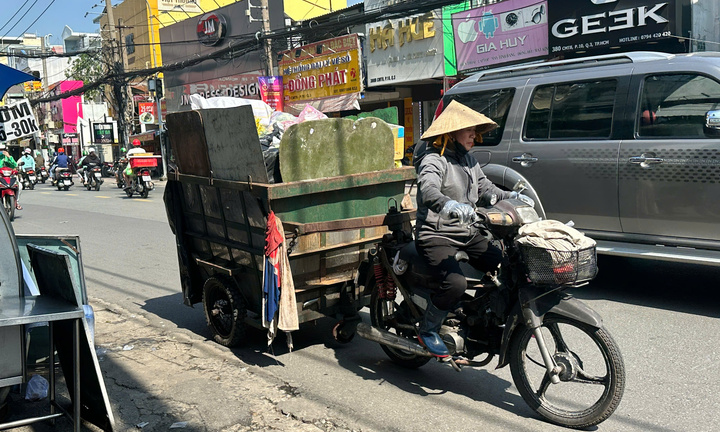 TP.HCM cân rác tính tiền từ 1/6: Người dân bối rối, đơn vị thu gom chờ hướng dẫn