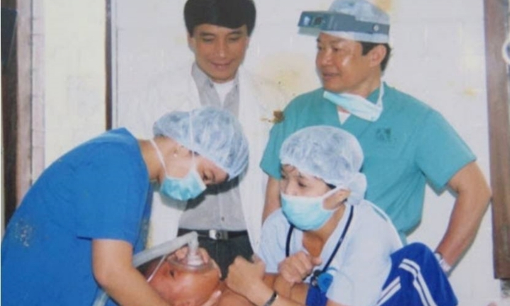 Bác sĩ Trần Thành Trai - người tham gia mổ tách song sinh Việt - Đức qua đời