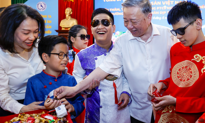 Món quà ý nghĩa Tổng Bí thư Tô Lâm tặng trẻ em khuyết tật ngày 1/6
