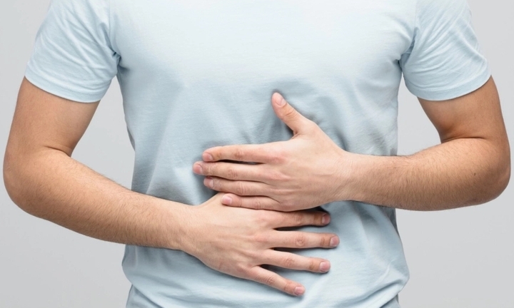 Đau bụng kéo dài, đi khám phát hiện ung thư giai đoạn cuối