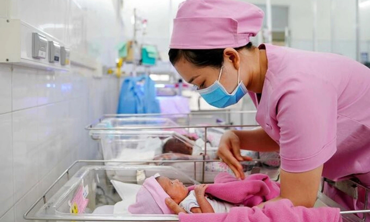 Bỏ quy định vợ chồng chỉ được sinh một hoặc hai con