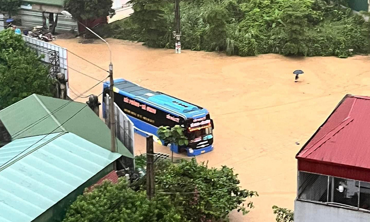 Miền Bắc mưa dông diện rộng, nguy cơ lũ quét và sạt lở ở 5 tỉnh