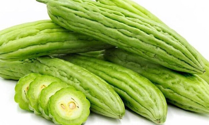 Những người nên hạn chế ăn mướp đắng