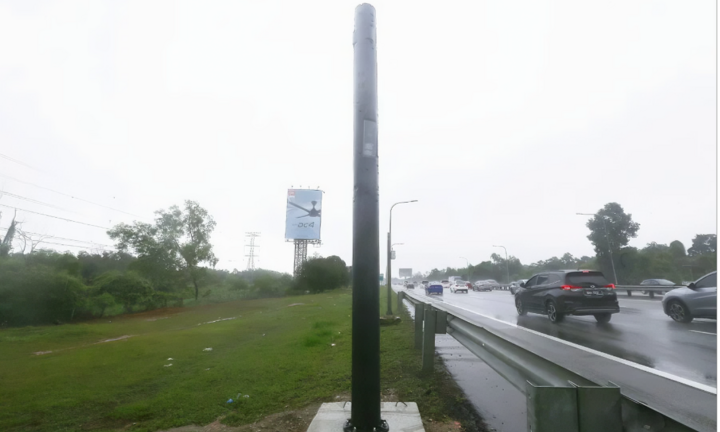 Malaysia: AI 'soi' tốc độ trên đường cao tốc