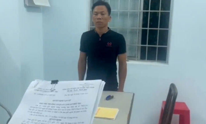 Rủ vào nhà nghỉ bất thành, người đàn ông vác dao đòi giết bạn gái