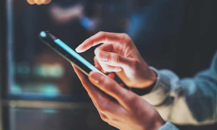 Tôi phát hiện vợ ngoại tình nhờ tin nhắn khuyến mãi 