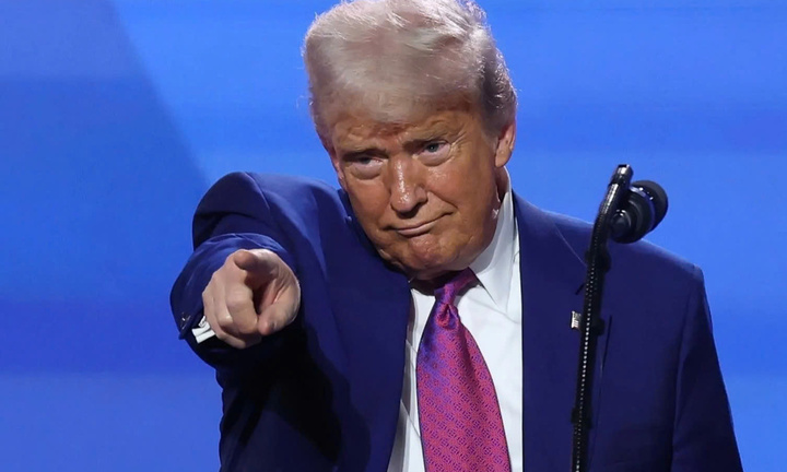 Ông Trump ký lệnh cấm, hạn chế công dân từ 19 nước nhập cảnh Mỹ