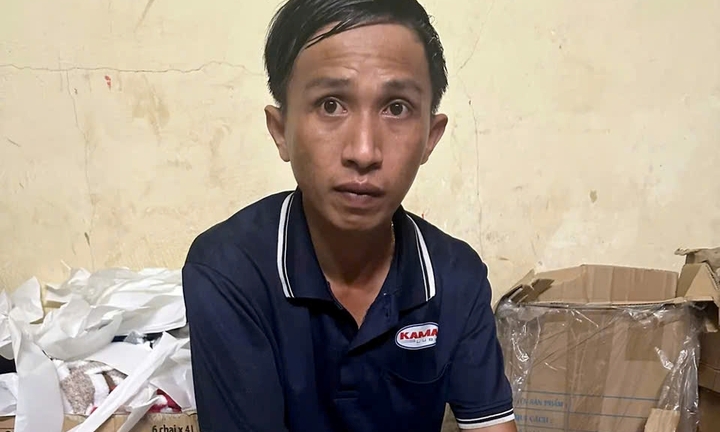 Phá đường dây sản xuất nhớt giả, thu lợi bất chính hàng chục tỷ đồng ở TP.HCM