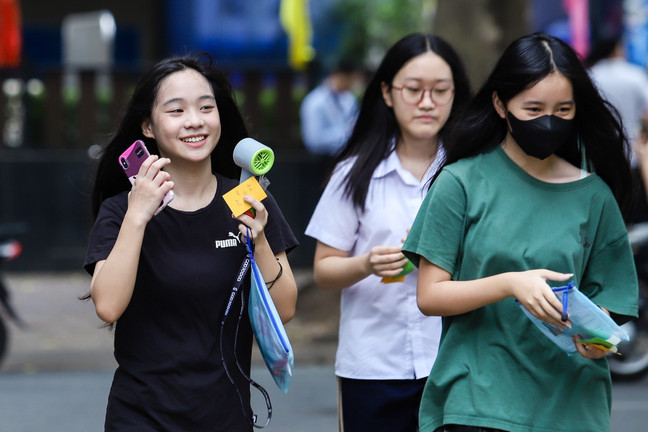 Sĩ tử Hà Nội bước vào kỳ thi lớp 10 căng thẳng nhất cả nước