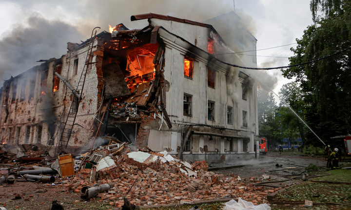 Nga tấn công drone mạnh nhất từ trước đến nay vào thành phố Ukraine