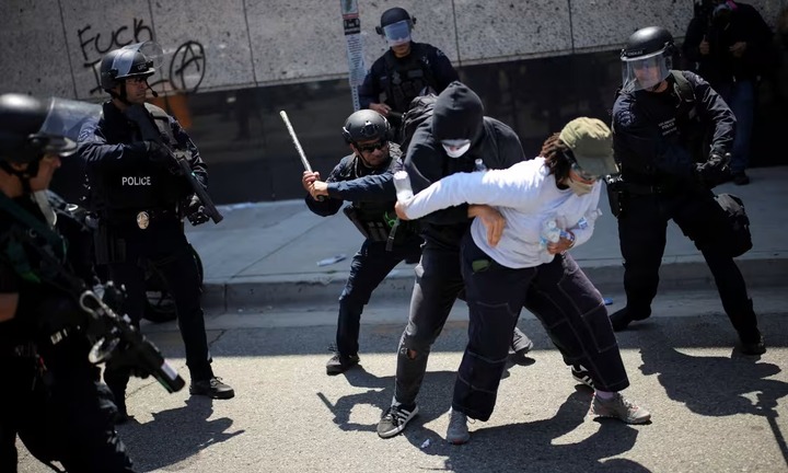 Cảnh sát Los Angeles ban bố cảnh báo chiến thuật toàn thành phố