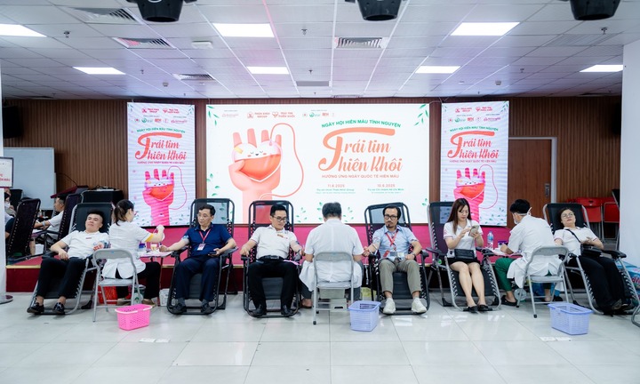 Bệnh viện Việt Đức tiếp nhận hơn 200.000 ml máu từ ‘trái tim Thiên Khôi’