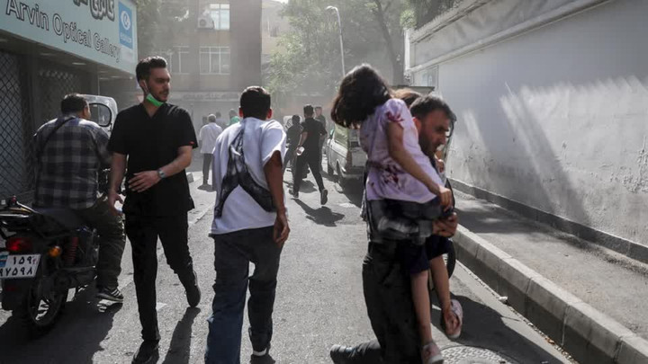 Xung đột Israel - Iran: Người dân hai nước cảm thấy bất định