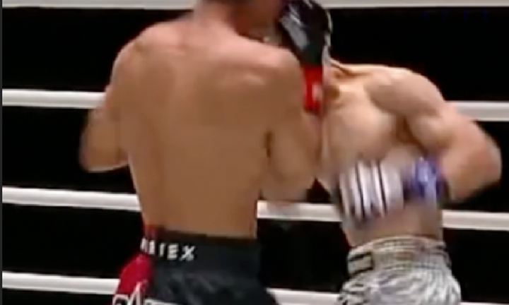 Ngược dòng đầy ngoạn mục, võ sĩ Nhật Bản hạ knock-out đối thủ