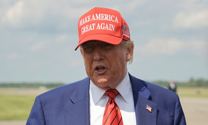 Quan chức Iran: 'Chỉ cần một cuộc gọi của ông Trump, chiến tranh sẽ chấm dứt'