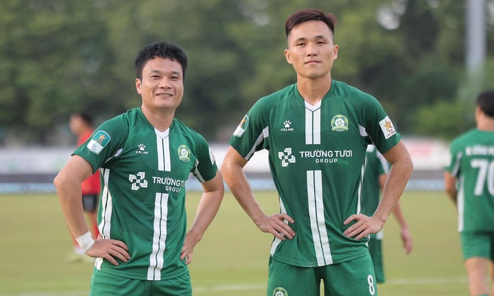 Đội Công Phượng thanh lý hàng loạt cầu thủ, chia tay Ronaldo xứ Nghệ