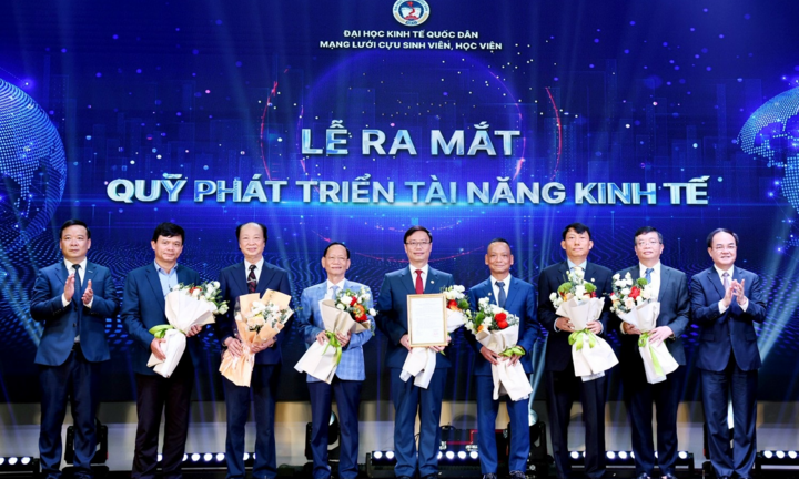 Đại học Kinh tế quốc dân ra mắt quỹ phát triển tài năng kinh tế 