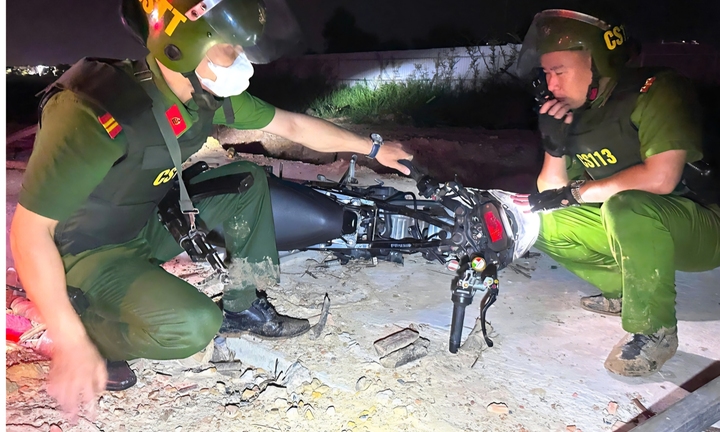 Cảnh sát nổ súng trấn áp nhóm 'quái xế' ở Đà Nẵng