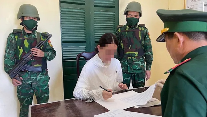 'Hot girl' ở Quảng Bình cùng đồng phạm buôn ma túy trên xe Mercedes tiền tỷ